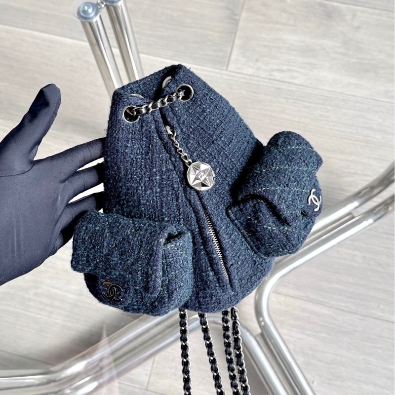 Chanel毛呢小青蛙雙肩包-3