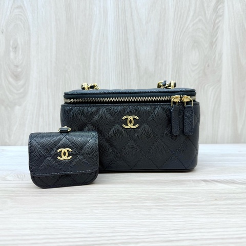 CHANEL黑金粒紋牛皮小吊飾長盒子AP3376