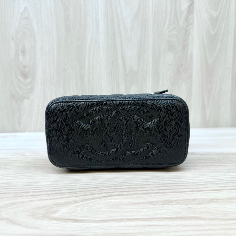 CHANEL黑金粒紋牛皮小吊飾長盒子AP3376-5