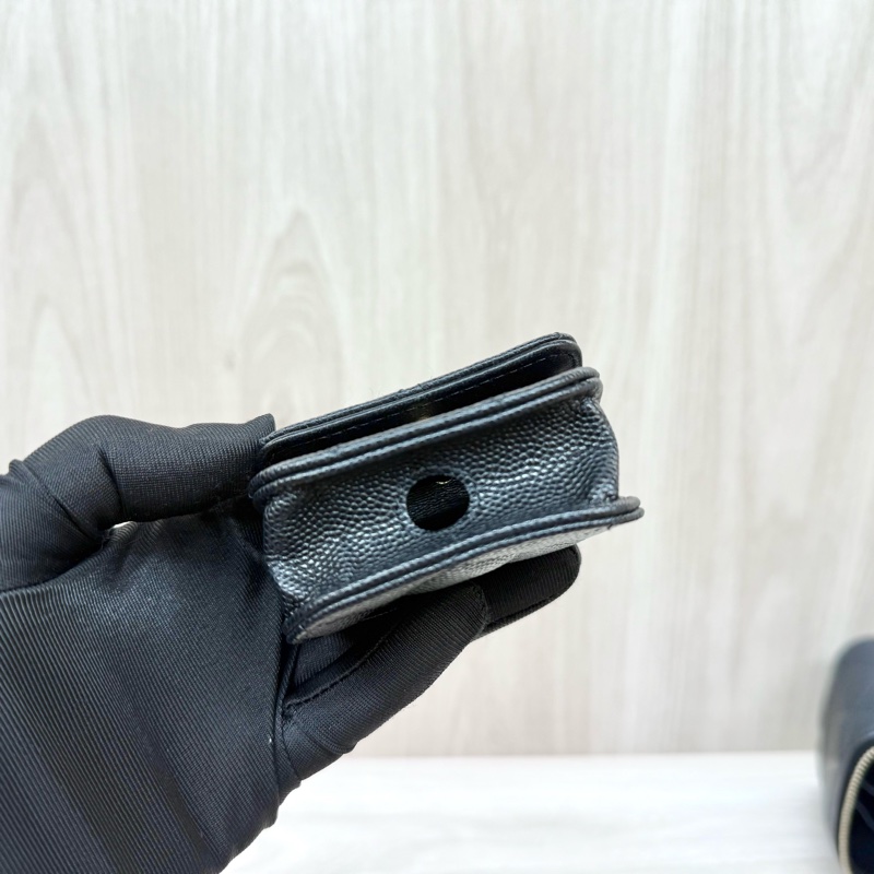 CHANEL黑金粒紋牛皮小吊飾長盒子AP3376-8