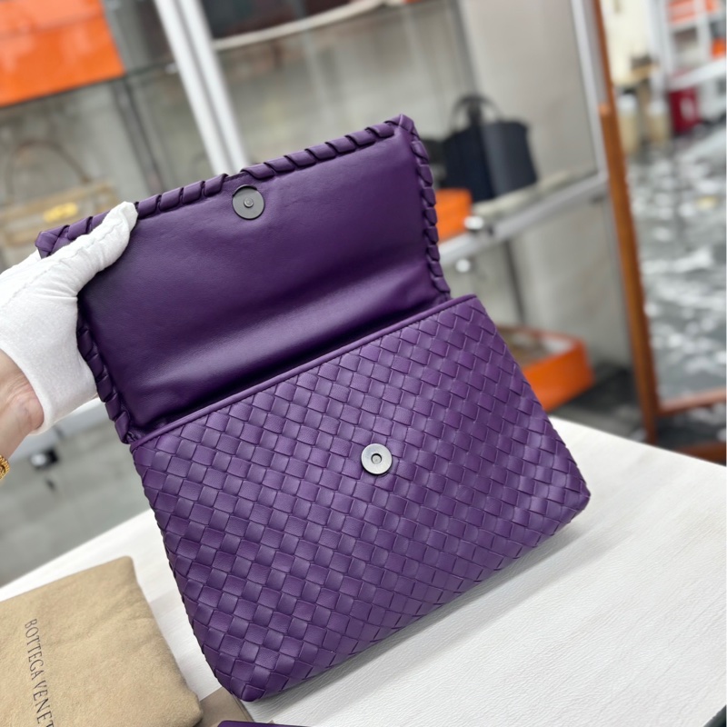 BV深紫色編織腋下包-6