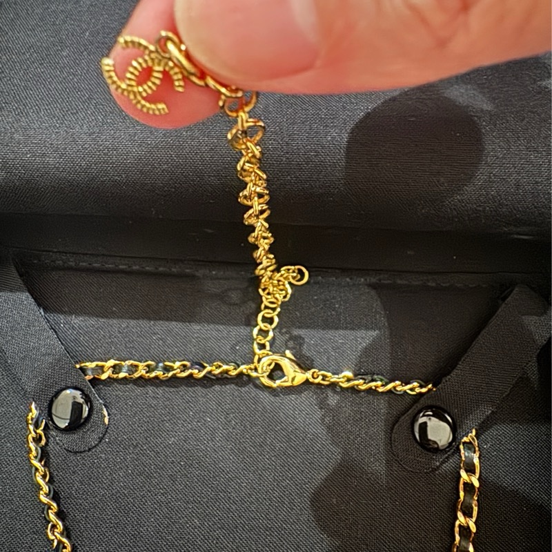 Chanel24A菱格紋八角方塊滿鑽雙C Choker-9