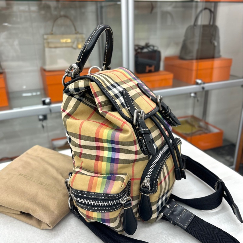 Burberry 格紋雙肩包-2