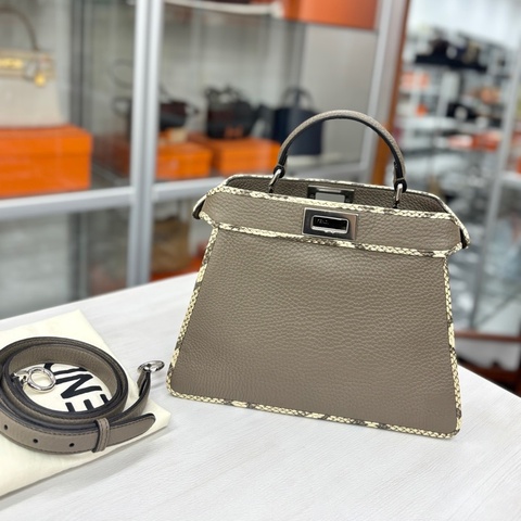 Fendi ISeeU Peekaboo