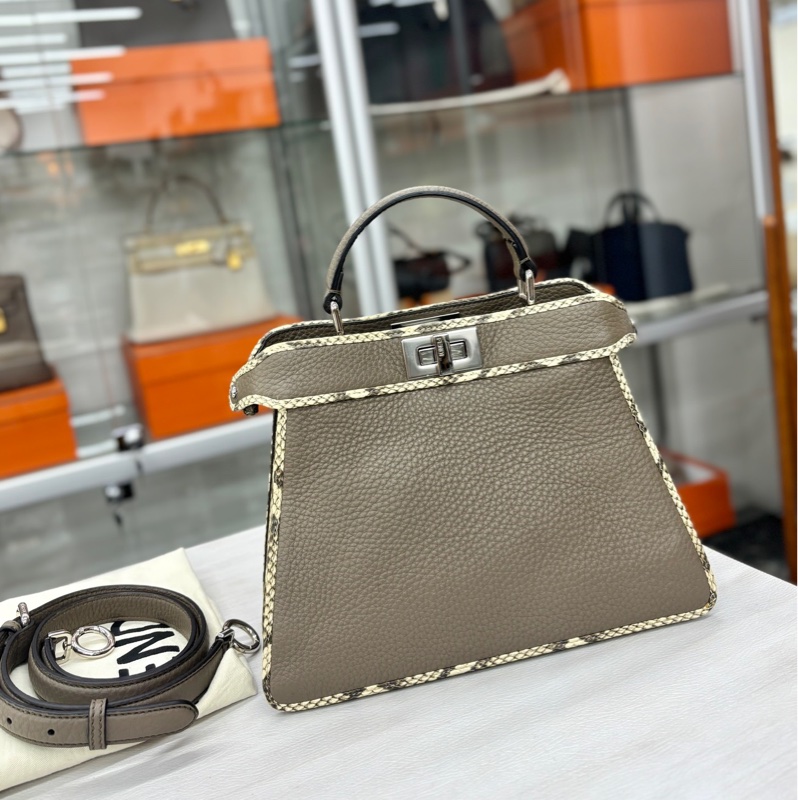 Fendi ISeeU Peekaboo-3