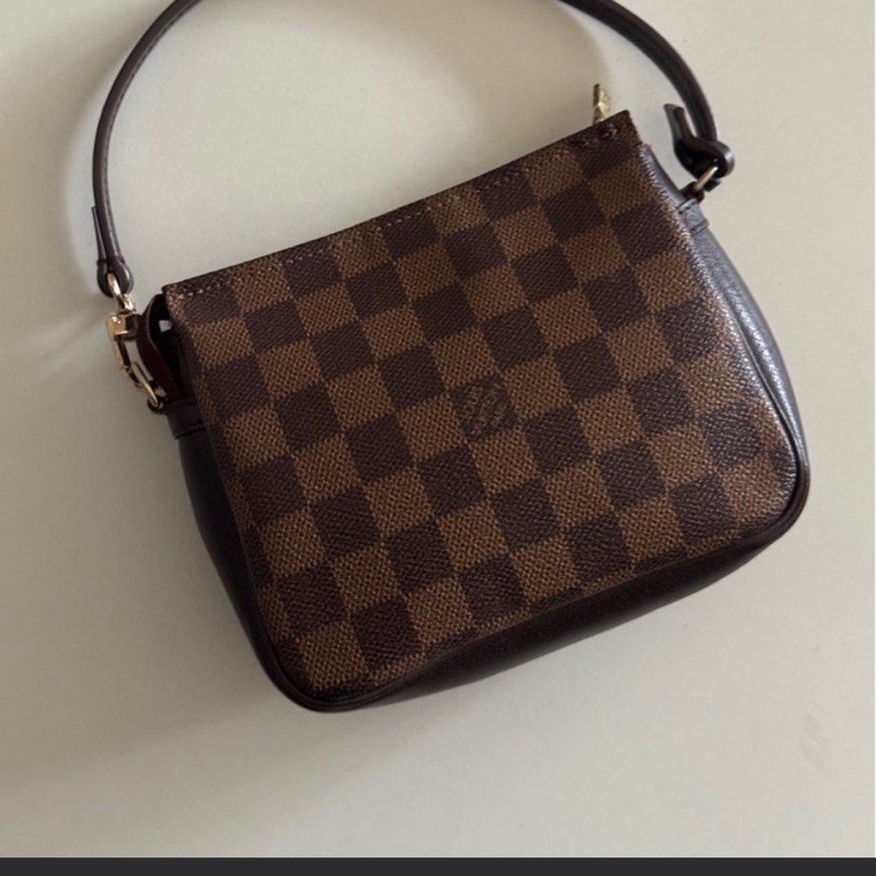 lv 小方包 甜價出售不議價-0