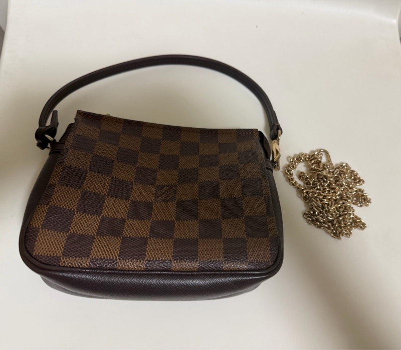 lv 小方包 甜價出售不議價-1