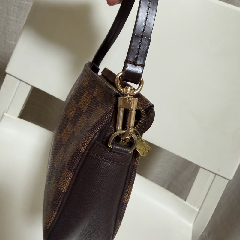 lv 小方包 甜價出售不議價-15