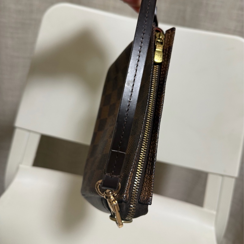 lv 小方包 甜價出售不議價-25