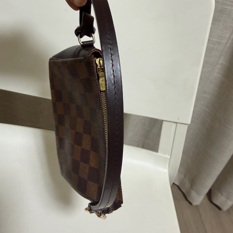 lv 小方包 甜價出售不議價-28