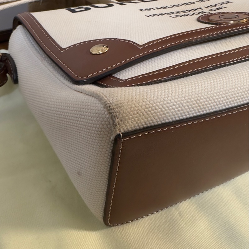 BURBERRY 巴寶莉 Horseferry印花帆布Note 斜背包 米白-10