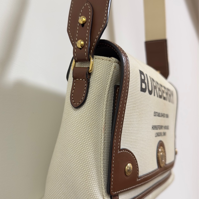 BURBERRY 巴寶莉 Horseferry印花帆布Note 斜背包 米白-15
