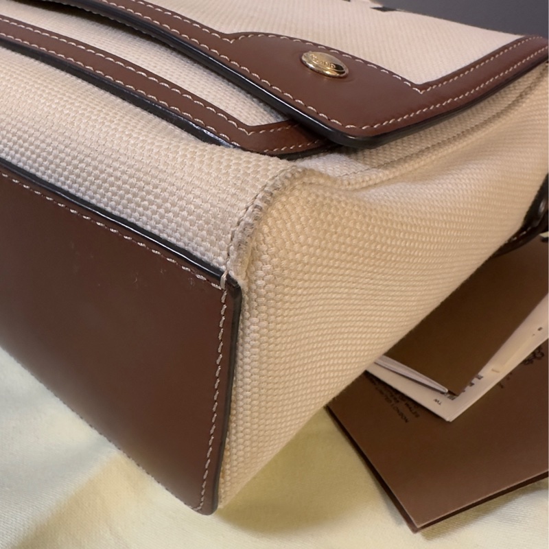 BURBERRY 巴寶莉 Horseferry印花帆布Note 斜背包 米白-21