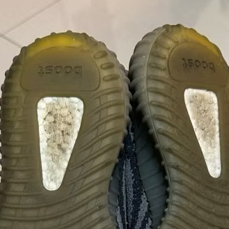 二手yeezy 350檢驗正品佛心價-11