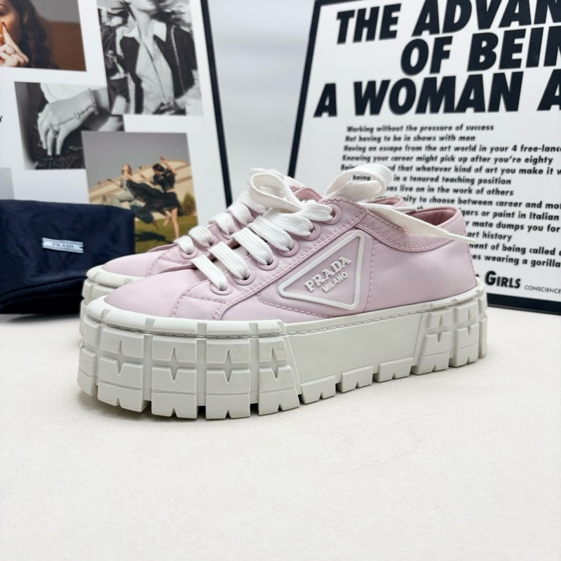 98新  Prada/普拉達 櫻花粉 恰好心動 帶三角標休閒鞋 36碼無附件-2