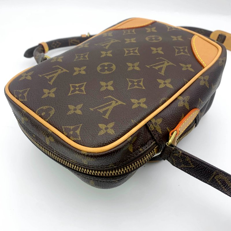 Louis Vuitton 老花雙層相機包，LV經典包，路易威登，麻將包，側背包，二手真品，正品，現貨，免運-27