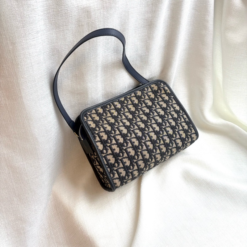 Dior 刺繡藍花拉鏈包 單肩包-6