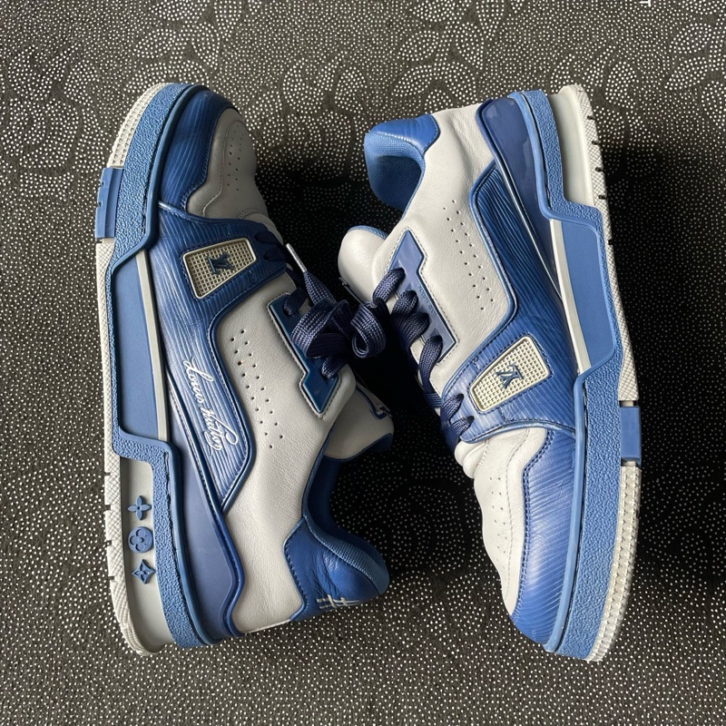 97新 lv trainer灰藍41碼無附件-4