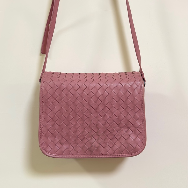 Bottega Veneta 丁香紫 Intrecciato 編織納帕皮革斜背包（二手）-0