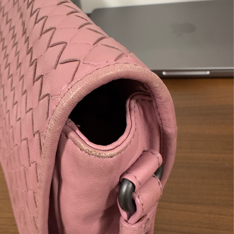 Bottega Veneta 丁香紫 Intrecciato 編織納帕皮革斜背包（二手）-17