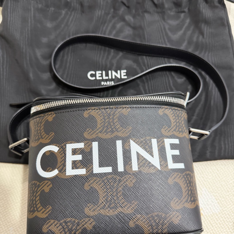 Celine Triomphe 化妝包-11