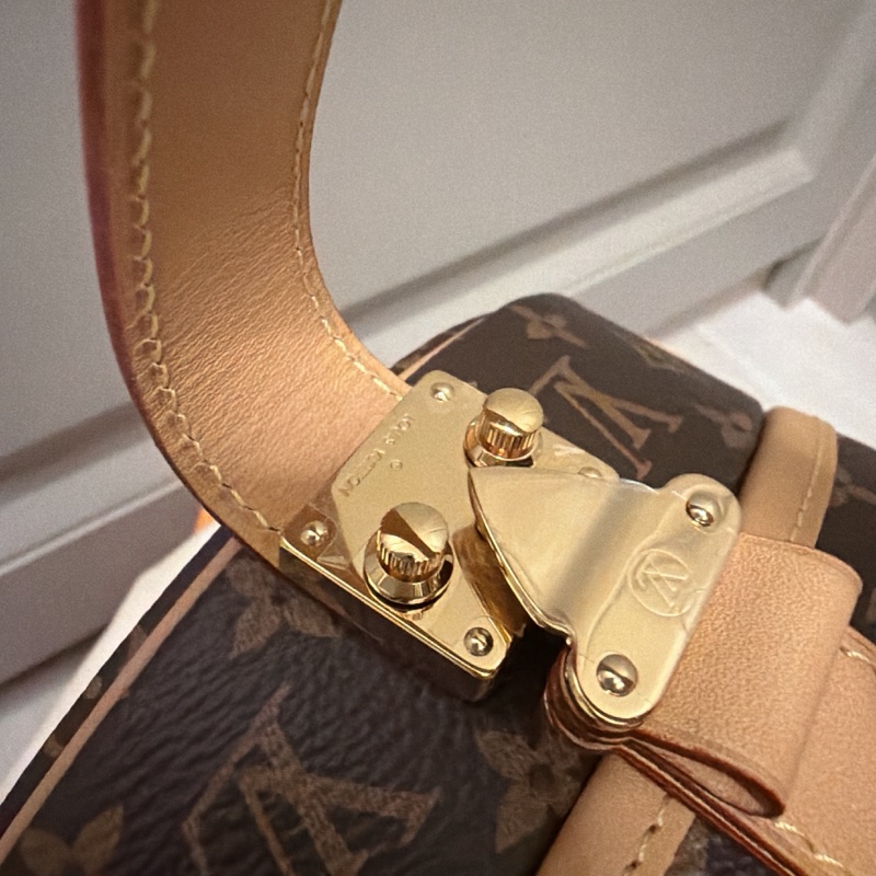 LV 老花硬圓餅包 手提包 斜背包-19