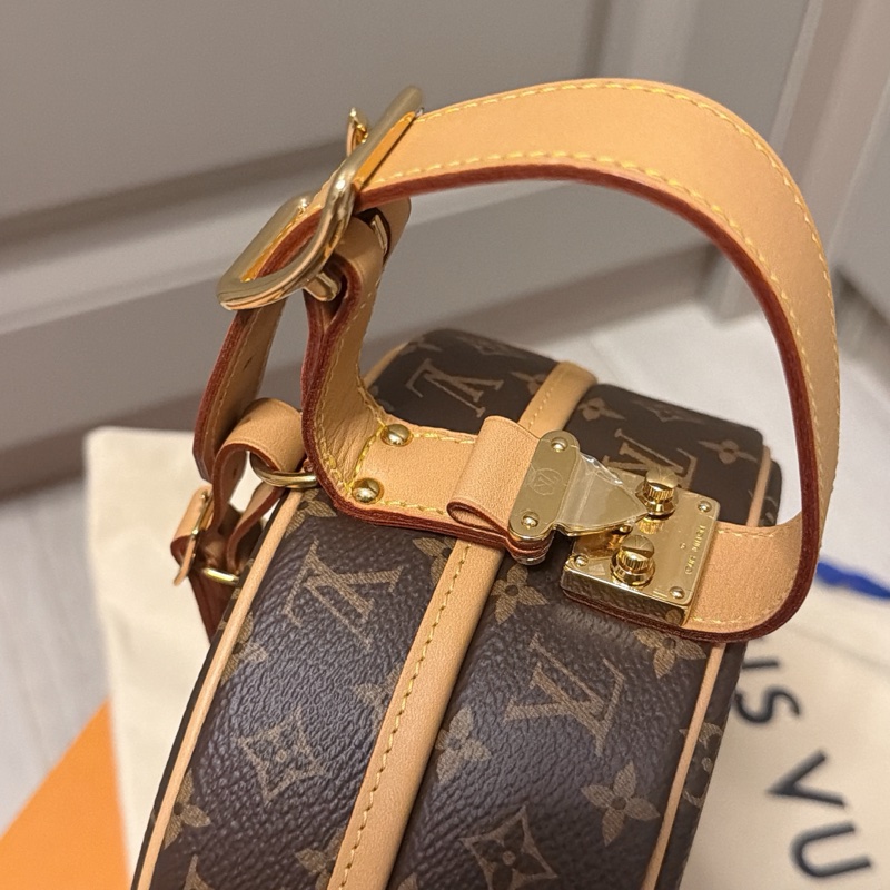 LV 老花硬圓餅包 手提包 斜背包-25