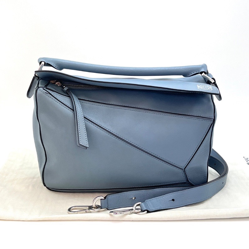LOEWE puzzle藍色銀扣中號手提斜背包28*18*12 98新配件塵袋-1