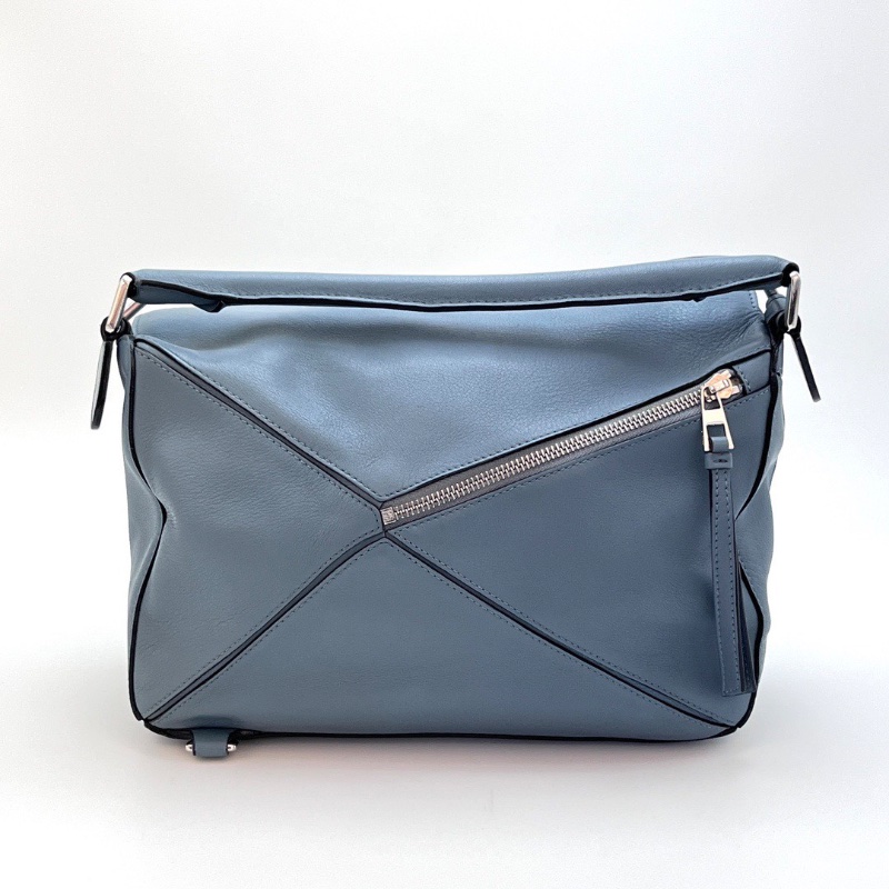 LOEWE puzzle藍色銀扣中號手提斜背包28*18*12 98新配件塵袋-6
