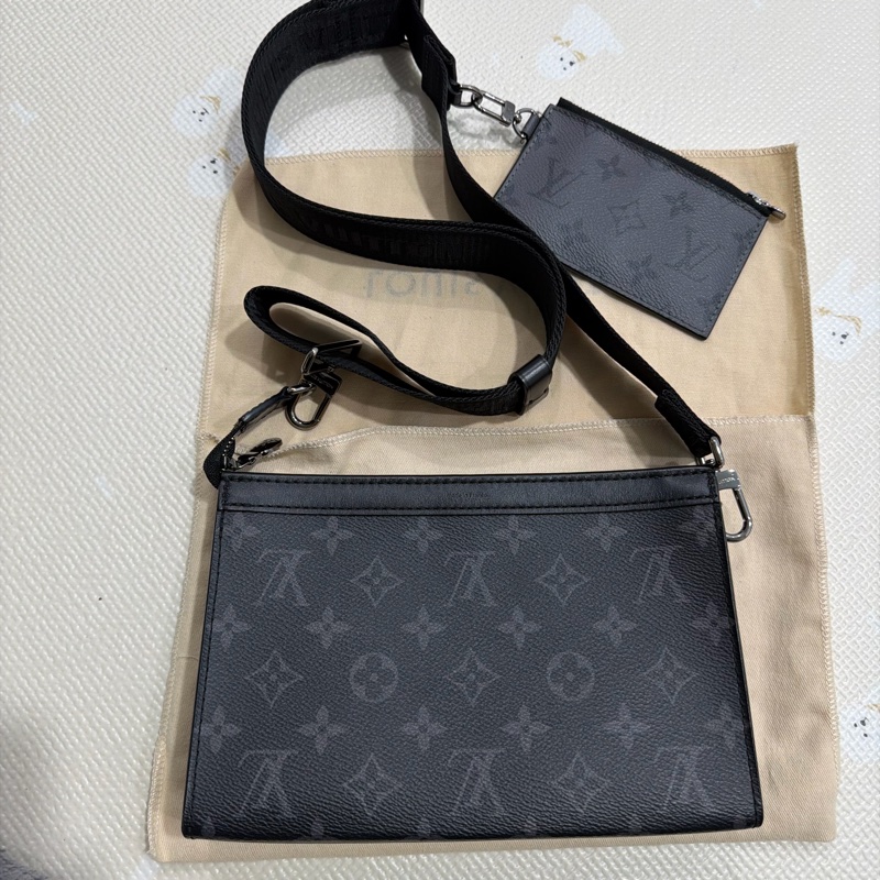 Louis Vuitton Gaston-0