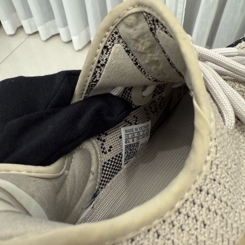 Adidas Yeezy Boost 350 V2 Oreo 色 休閒鞋 稀有-6