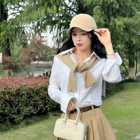 MIUMIU白金保齡球 mini手提肩背斜背包20*11*5 98新配件塵袋