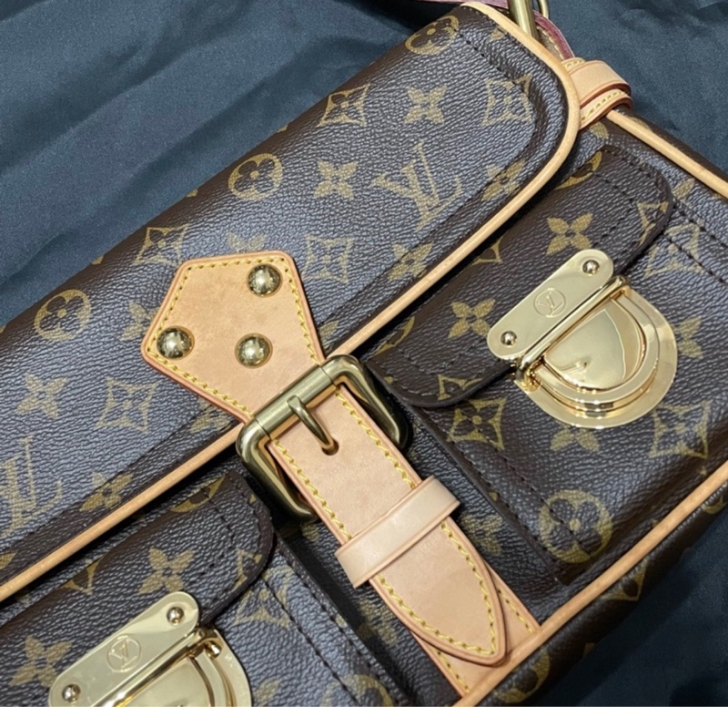 LV 肩背包～ 9成新，高雅好看-5