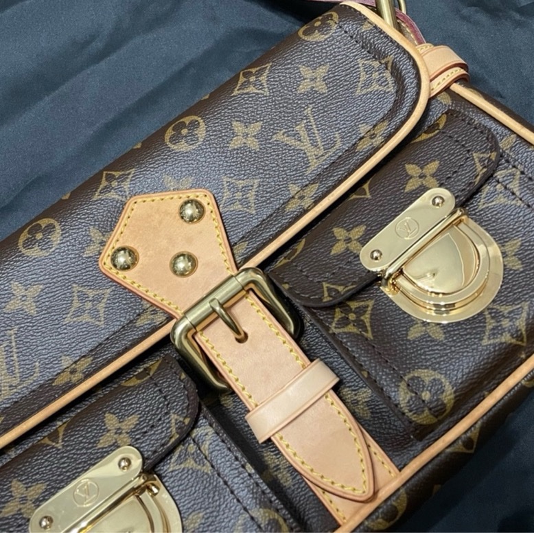 LV 肩背包～ 9成新，高雅好看-13