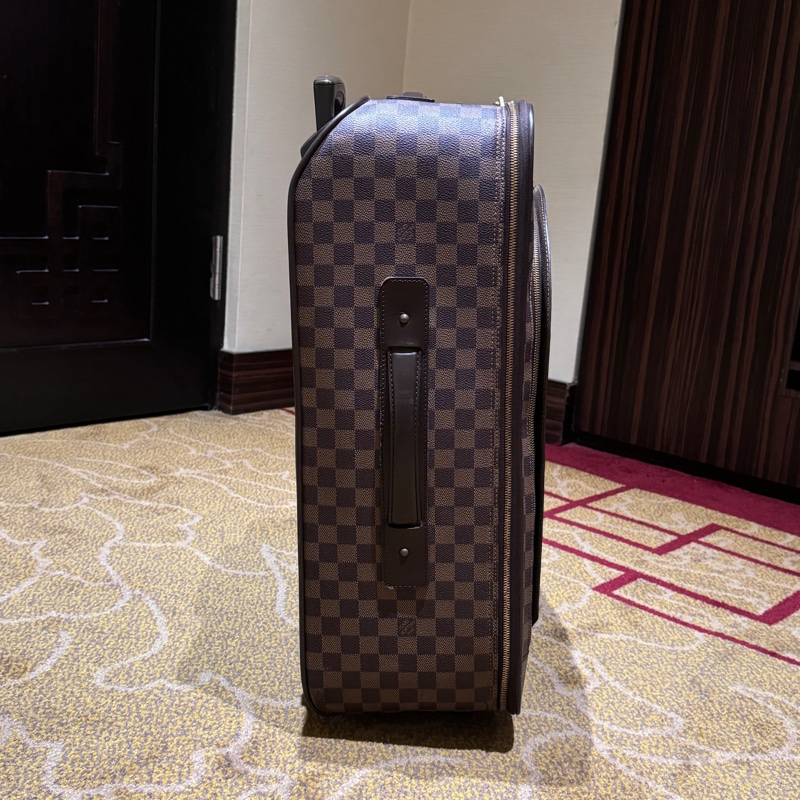 【自用割愛】 LV Damier 棋盤格 登機箱 行李箱 （原價18萬）-1