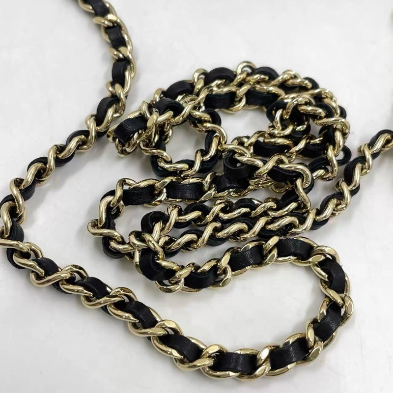 CHANEL BOY WOC 19-19