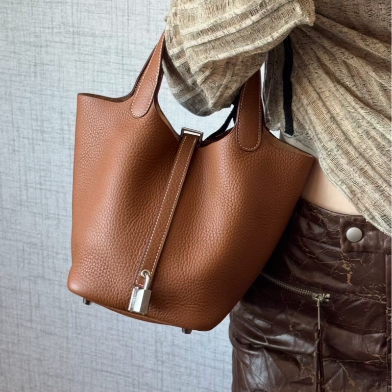 養馬入門首選🐎99新😍Hermes金棕銀扣Picotin18菜籃子包手提包-6