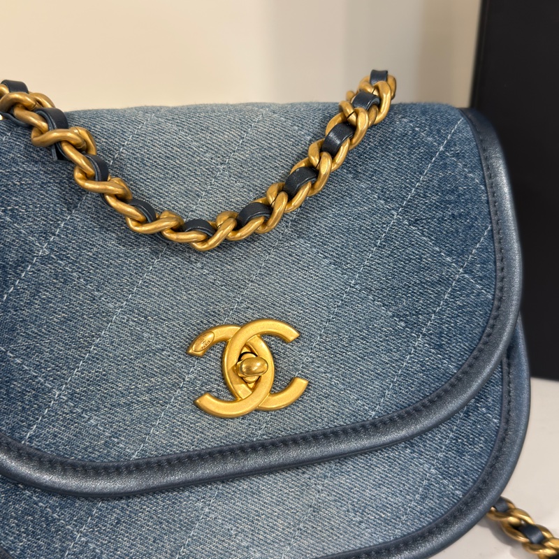 #專櫃2️⃣0️⃣多萬 #近新閒置 香奈兒牛仔藍郵差包 芯片款-11