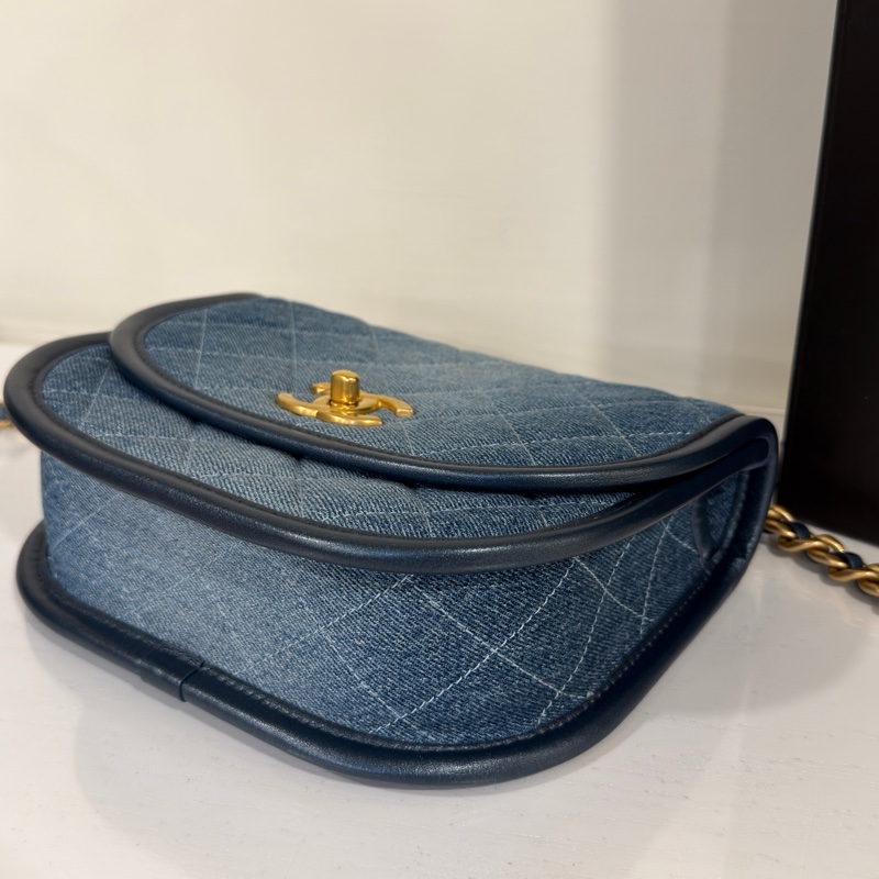 #專櫃2️⃣0️⃣多萬 #近新閒置 香奈兒牛仔藍郵差包 芯片款-13