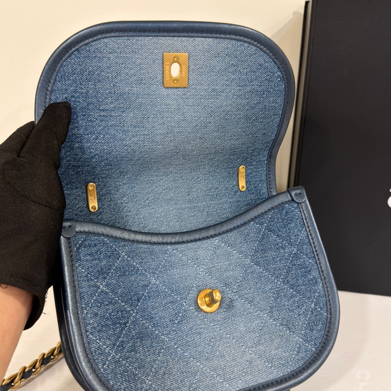 #專櫃2️⃣0️⃣多萬 #近新閒置 香奈兒牛仔藍郵差包 芯片款-16