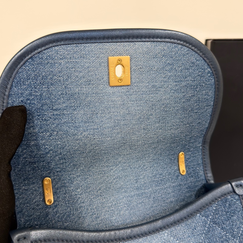 #專櫃2️⃣0️⃣多萬 #近新閒置 香奈兒牛仔藍郵差包 芯片款-18