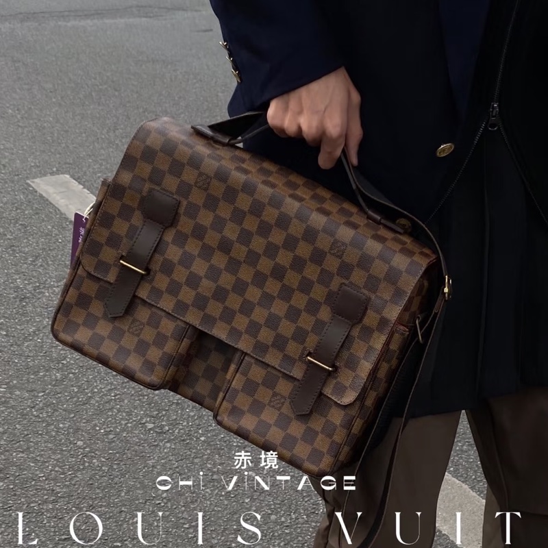 帥得太超過😎限時優惠價😍LV棋盤格Damier咖啡格紋公事包手提肩背包斜挎包-8