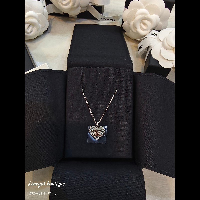 Chanel 26P 愛心水鑽項鍊×鑽超級閃-3