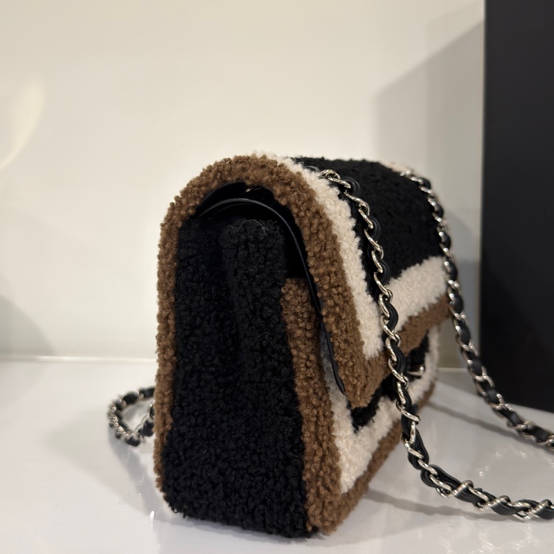 #絕版收藏 #櫃上近4️⃣0️⃣萬 香奈兒cf25 Coco系列三色羊羔絨-10