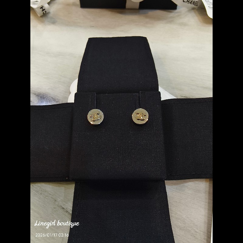 Chanel 26P 雙色耳環 （logo是淡金）-3
