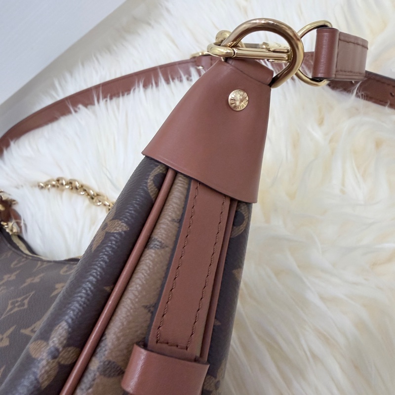 （LV) ❤️降價好物 ❤️誠心可談大灣月包 95新 容量很大還送個小包❤️-1