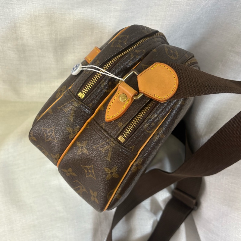 LV 老花郵差包 斜挎包-9