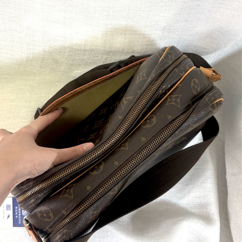 LV 老花郵差包 斜挎包-16