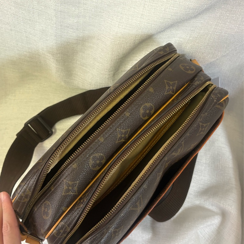 LV 老花郵差包 斜挎包-22