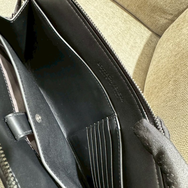 Bottega Veneta 牛皮編織手拿包-17